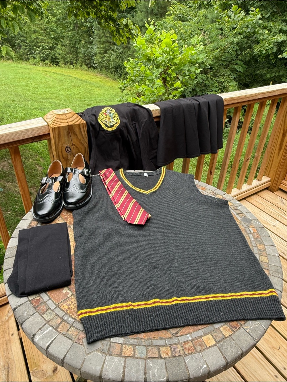 Hogwarts Gryffindor Sweater Vest with Tie